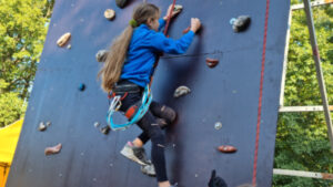 FOTO 800x450.00 00 15 11.Still285