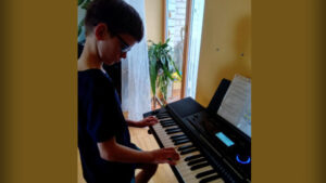 FOTO 800x450.00 10 27 05.Still111