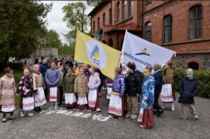 Aušrinė” sėmėsi patirties Latvijos festivalyje