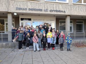 f2b4a98e 3d20 4102 b190 fe09da7d65f4