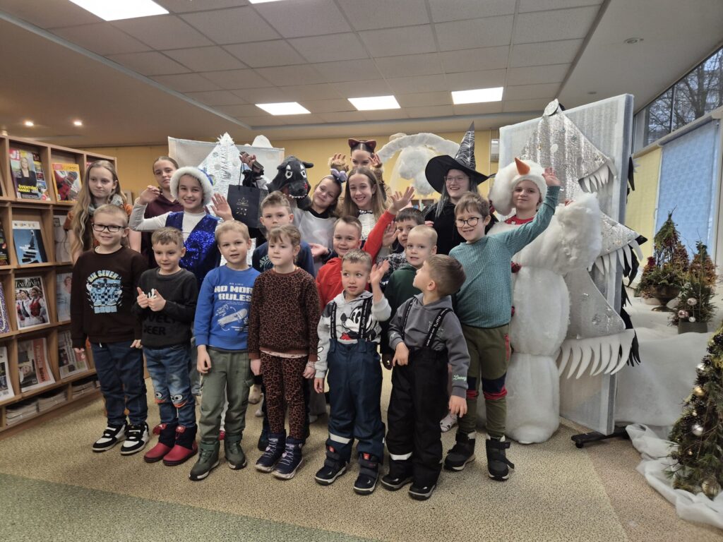 Šventinę nuotaiką kūrė nuotaikingi kalėdiniai spektakliai