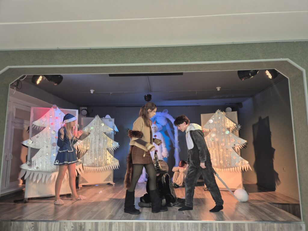 Šventinę nuotaiką kūrė nuotaikingi kalėdiniai spektakliai 5