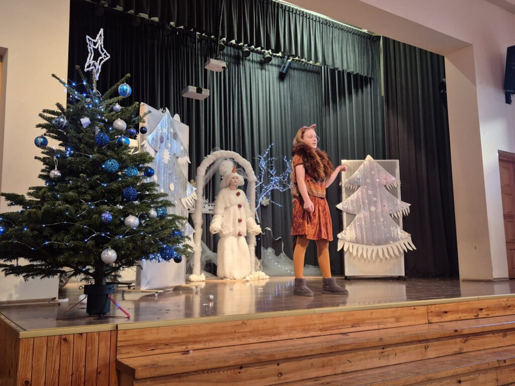 Šventinę nuotaiką kūrė nuotaikingi kalėdiniai spektakliai 12