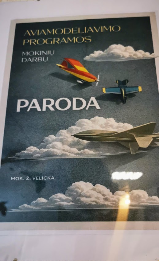 kai rankos kuria skrydį 2