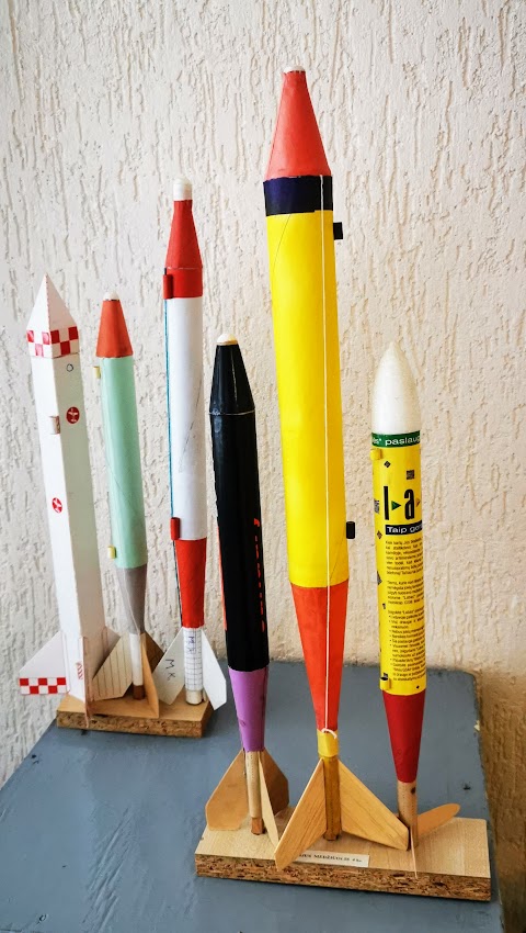 kai rankos kuria skrydį 6